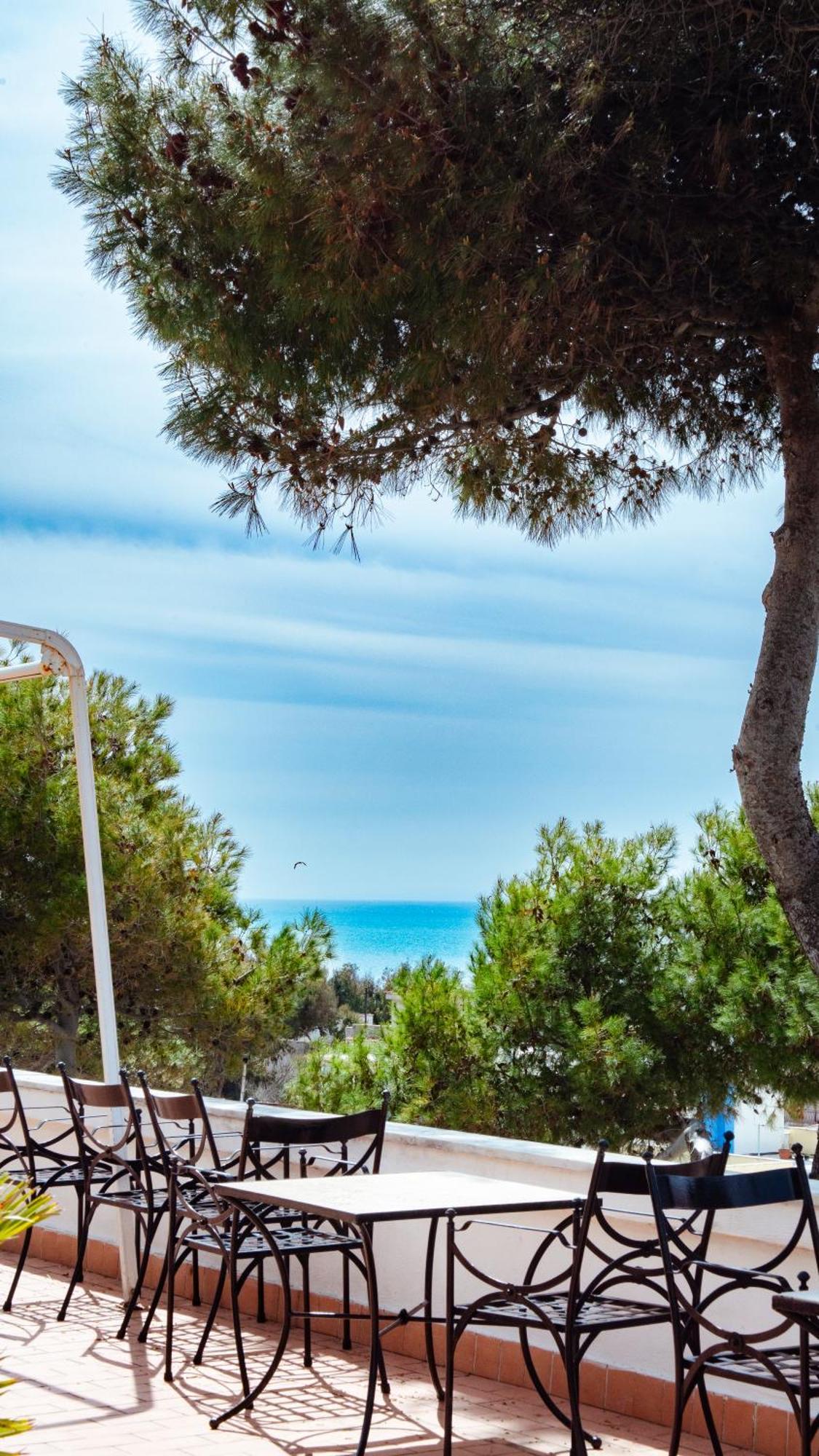 Hotel Sinuessa Terme Mondragone Bagian luar foto