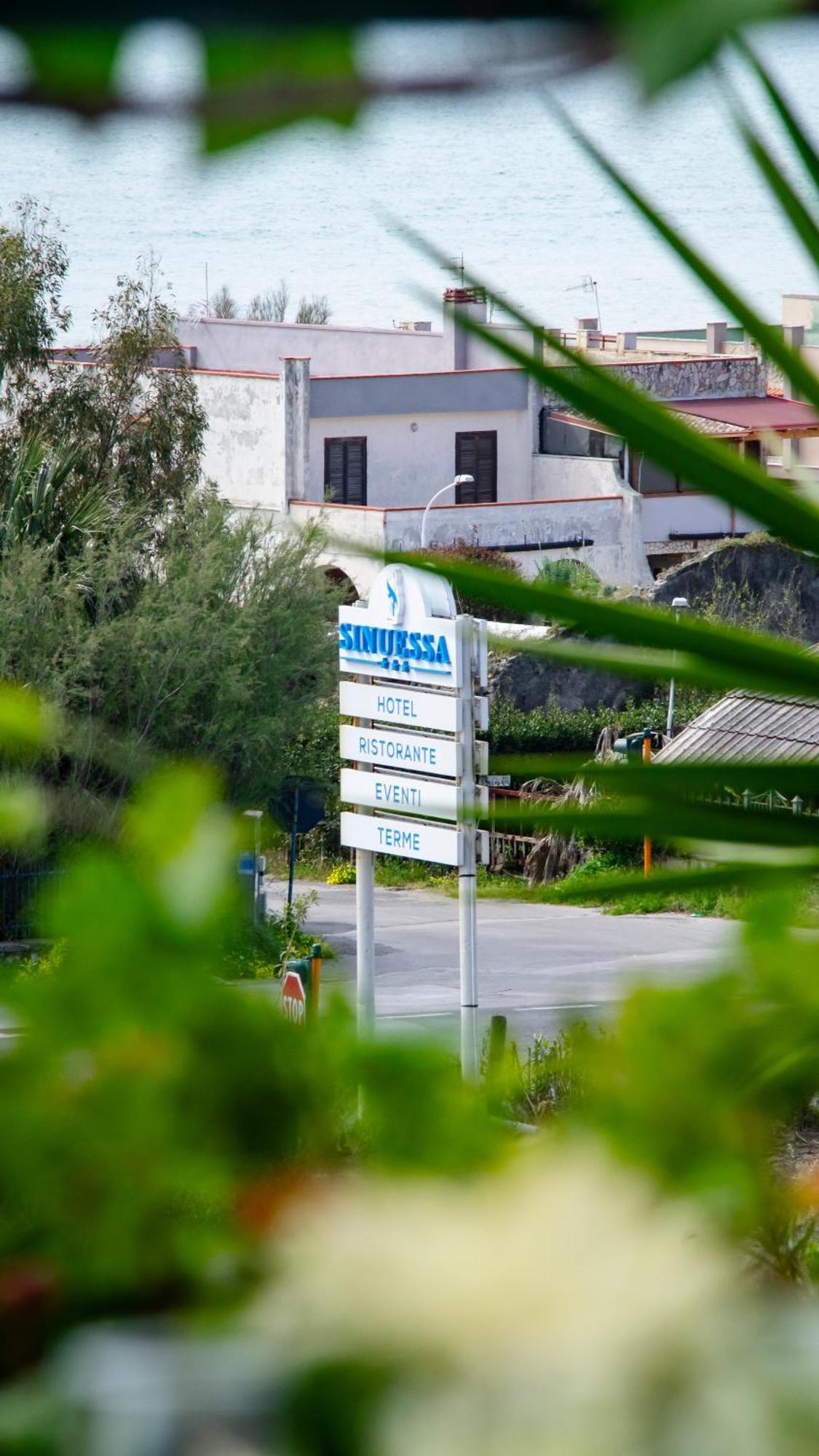 Hotel Sinuessa Terme Mondragone Bagian luar foto