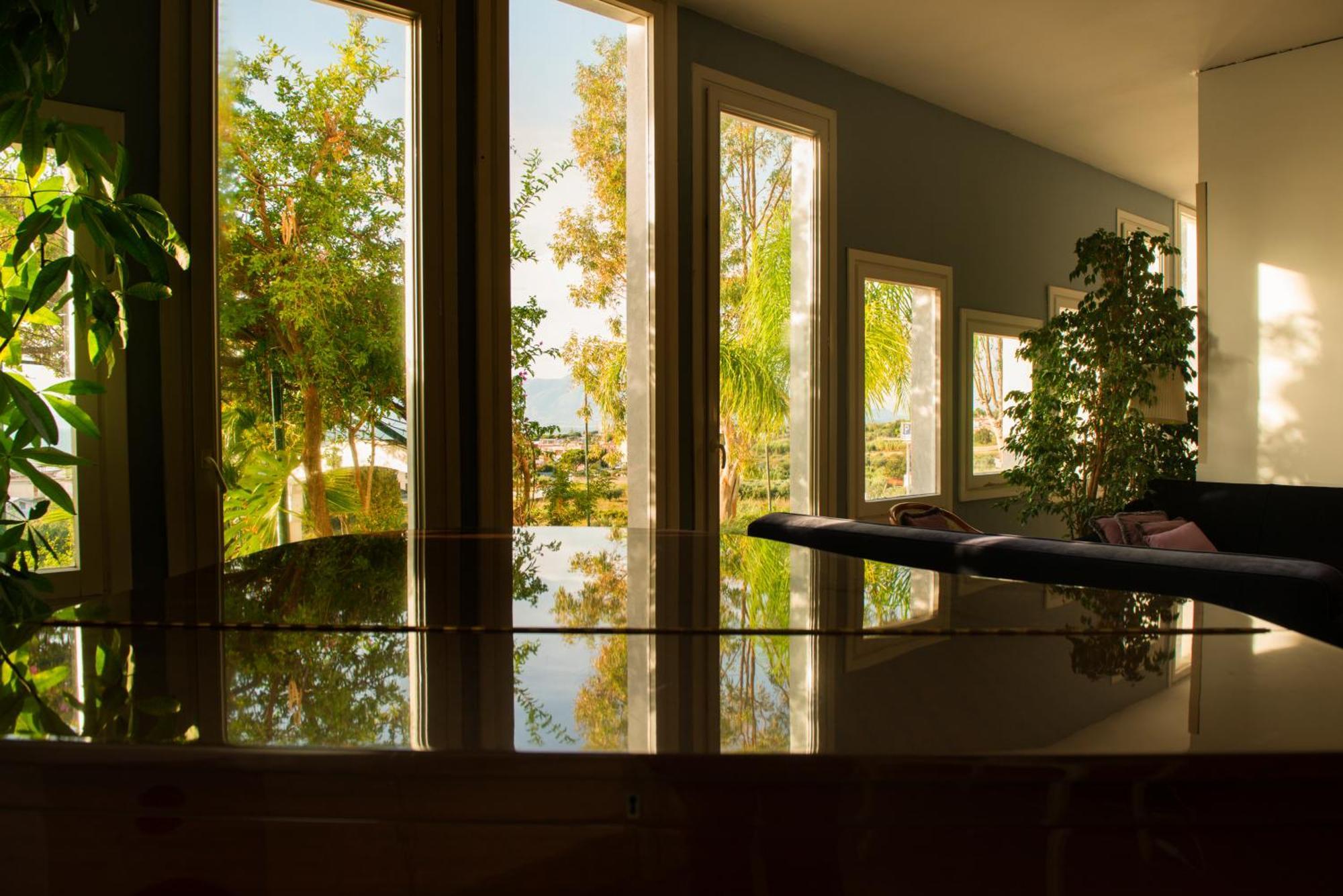 Hotel Sinuessa Terme Mondragone Bagian luar foto